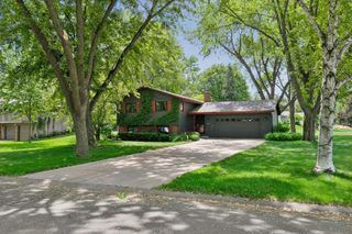 18025 33rd Avenue N, Plymouth, MN 55447