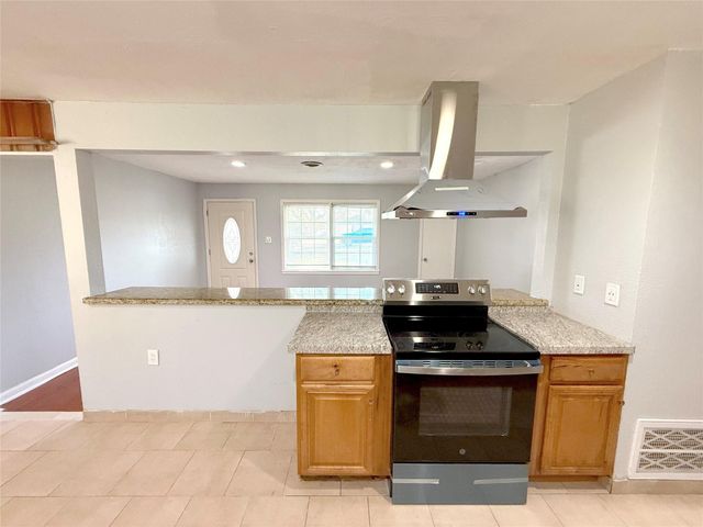 2206 Erickson Street, La Marque, TX 77568