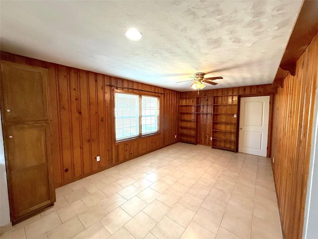 2206 Erickson Street, La Marque, TX 77568