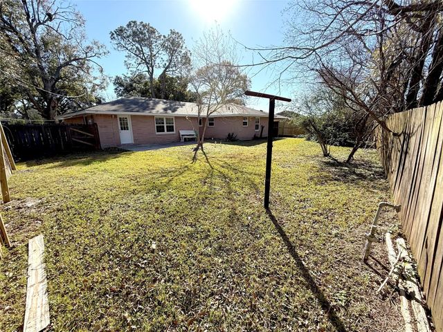 2206 Erickson Street, La Marque, TX 77568