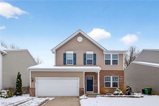 9882 Gabriels Way, Mentor, OH 44060