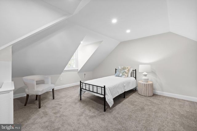 1409 EDGEVALE RD, Wynnewood, PA 19096