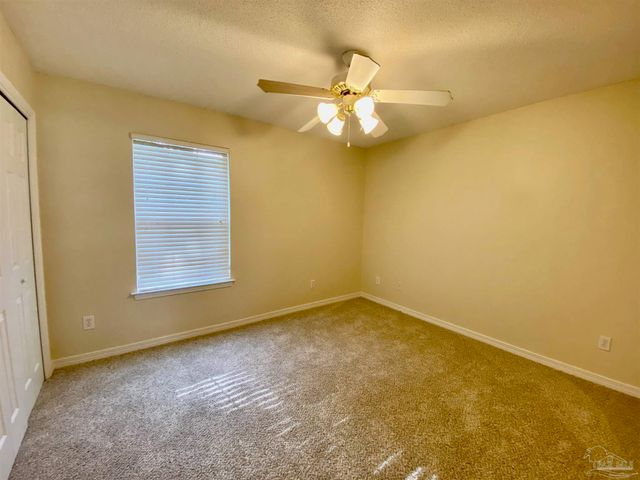 1550 Oakhill Rd, Gulf Breeze, FL 32563