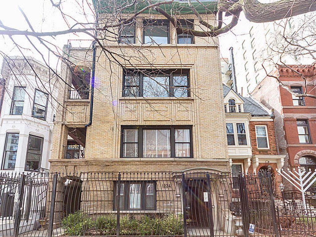 1234 N DEARBORN Parkway 1F, Chicago, IL 60610
