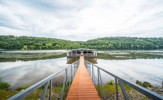 2529 State Highway 176 Apt C2, Rockaway Beach, MO 65740