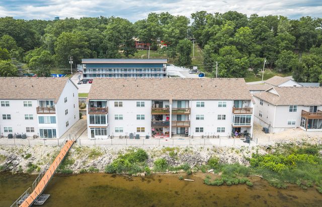 2529 State Highway 176 Apt C2, Rockaway Beach, MO 65740