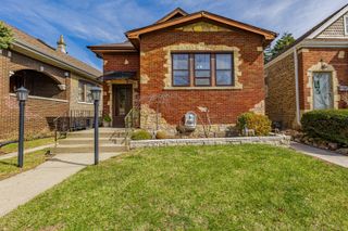 3739 Wenonah Avenue, Berwyn, IL 60402