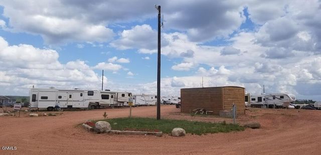 12556 Zoe Road, Watford City, ND 58854