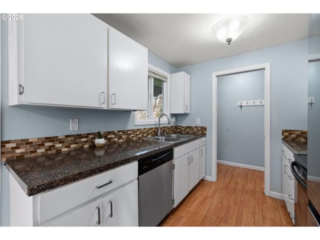 1530 Sw 201ST Ave, Beaverton, OR 97003