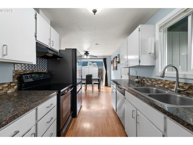 1530 Sw 201ST Ave, Beaverton, OR 97003