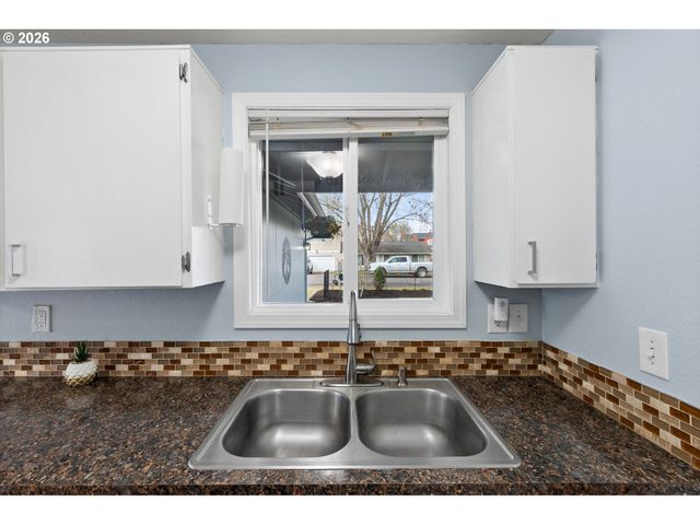 1530 Sw 201ST Ave, Beaverton, OR 97003