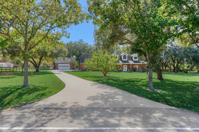 21514 Julie Lane, Tomball, TX 77377