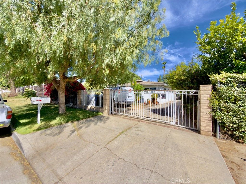 11454 Sunburst Street, Sylmar, CA 91342 — photo 2
