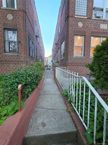 30-19 35 Street 1, Astoria, NY 11103