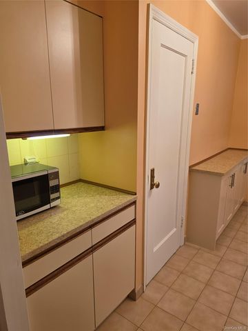 30-19 35 Street 1, Astoria, NY 11103