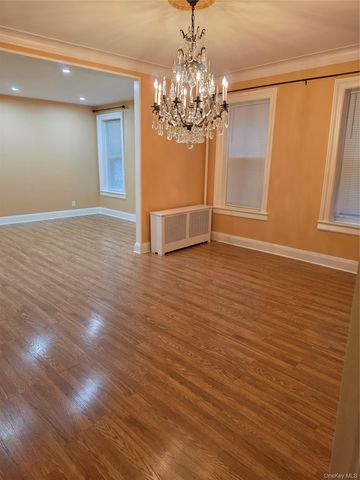 30-19 35 Street 1, Astoria, NY 11103