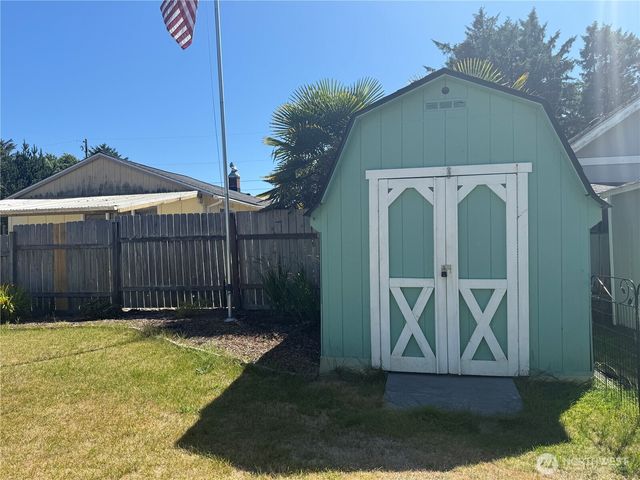 1114 273rd Place, Ocean Park, WA 98640