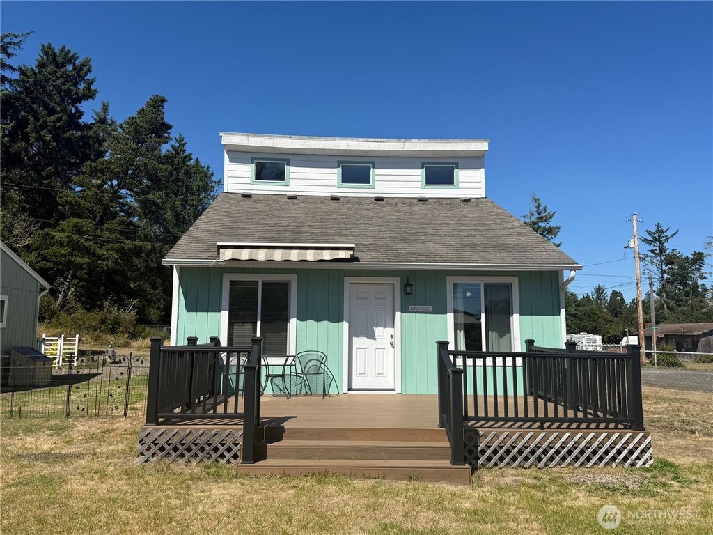 1114 273rd Place, Ocean Park, WA 98640