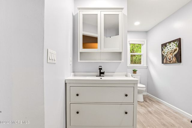 910 Woodlane Road, Jackson, NJ 08527