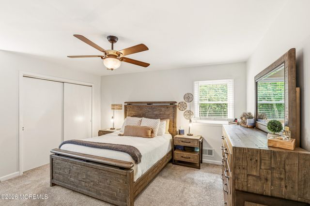 910 Woodlane Road, Jackson, NJ 08527