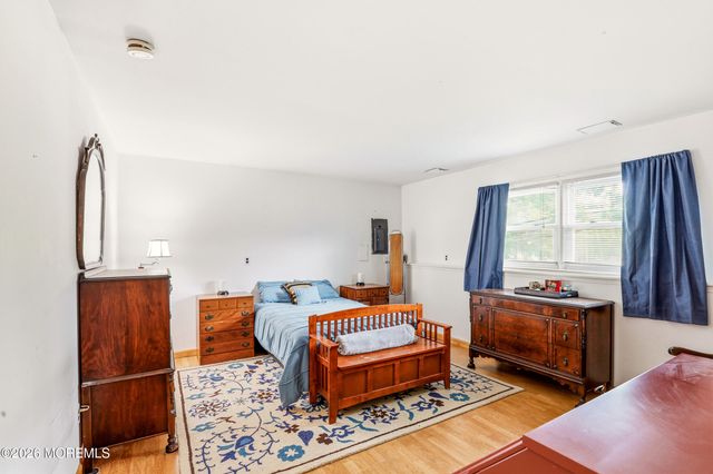 910 Woodlane Road, Jackson, NJ 08527