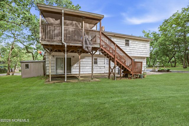 910 Woodlane Road, Jackson, NJ 08527