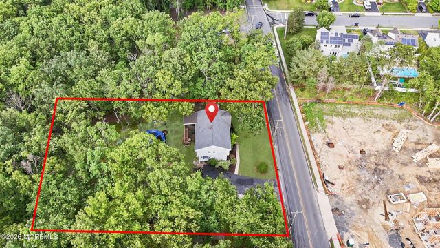 910 Woodlane Road, Jackson, NJ 08527