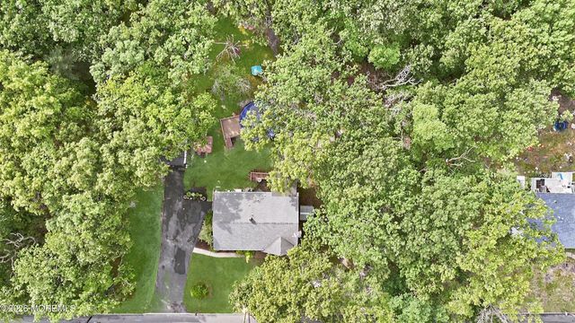 910 Woodlane Road, Jackson, NJ 08527