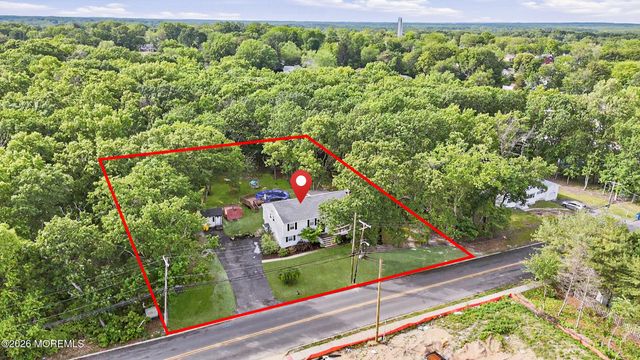 910 Woodlane Road, Jackson, NJ 08527