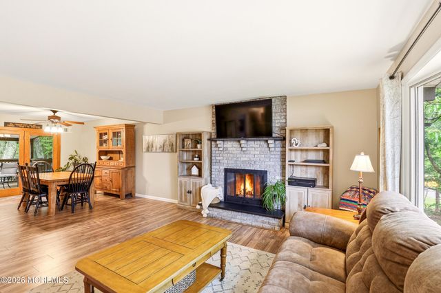 910 Woodlane Road, Jackson, NJ 08527