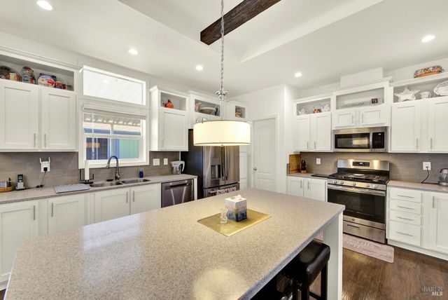 31 Lemon Tree Cir, Vacaville, CA 95687