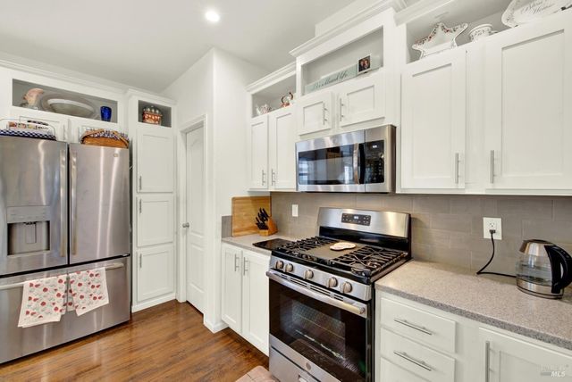 31 Lemon Tree Cir, Vacaville, CA 95687