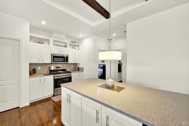31 Lemon Tree Cir, Vacaville, CA 95687