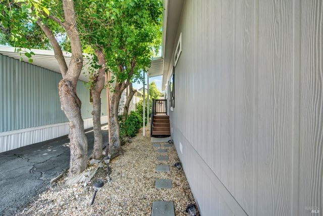 31 Lemon Tree Cir, Vacaville, CA 95687