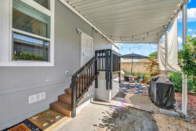 31 Lemon Tree Cir, Vacaville, CA 95687
