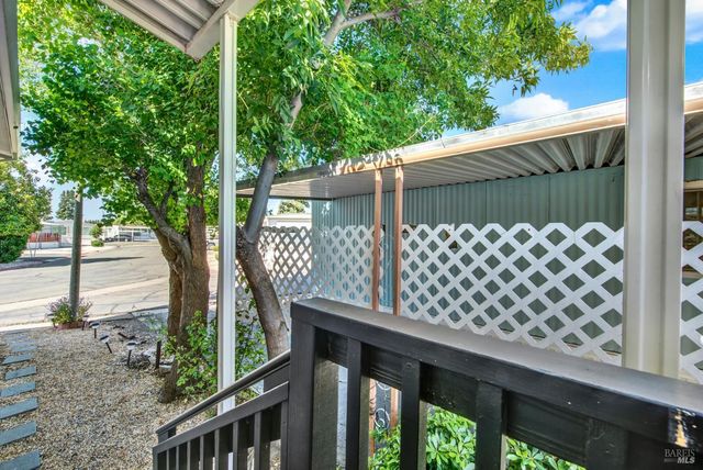 31 Lemon Tree Cir, Vacaville, CA 95687