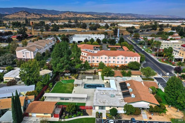 31 Lemon Tree Cir, Vacaville, CA 95687