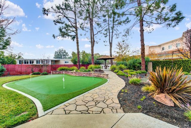 31 Lemon Tree Cir, Vacaville, CA 95687
