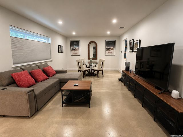 3614 Larkhill, San Antonio, TX 78228