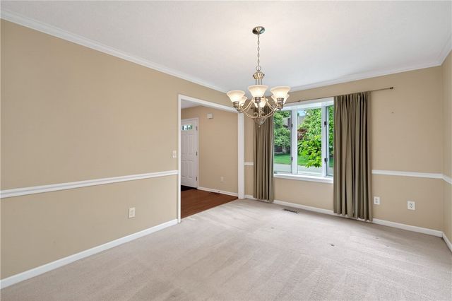 222 Wisteria Drive, Oakwood, OH 45419