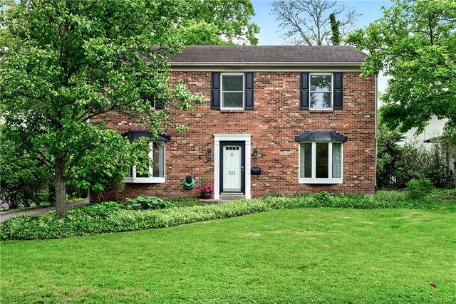 222 Wisteria Drive, Oakwood, OH 45419