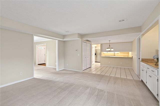 222 Wisteria Drive, Oakwood, OH 45419