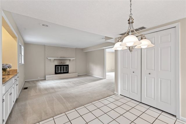 222 Wisteria Drive, Oakwood, OH 45419