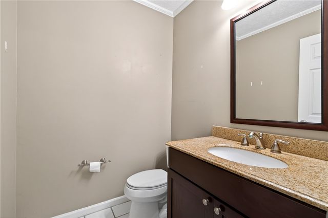 222 Wisteria Drive, Oakwood, OH 45419