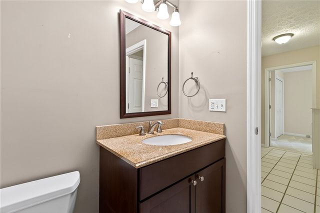222 Wisteria Drive, Oakwood, OH 45419