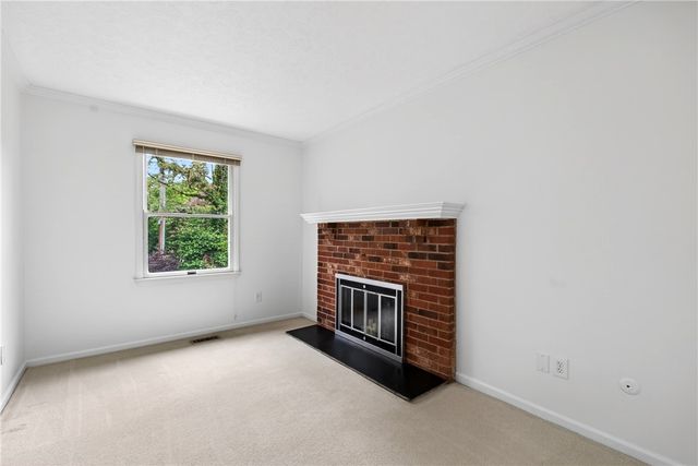 222 Wisteria Drive, Oakwood, OH 45419