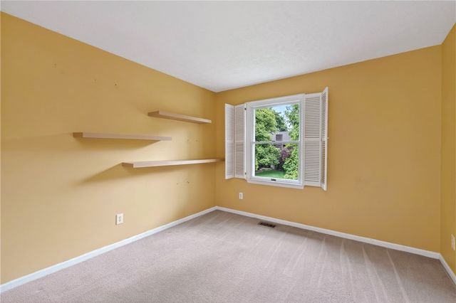 222 Wisteria Drive, Oakwood, OH 45419