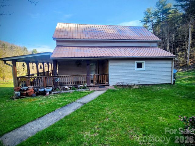1025 Chandler Cove Road, Marshall, NC 28753