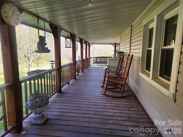 1025 Chandler Cove Road, Marshall, NC 28753