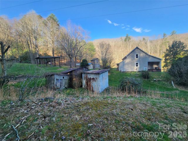 1025 Chandler Cove Road, Marshall, NC 28753